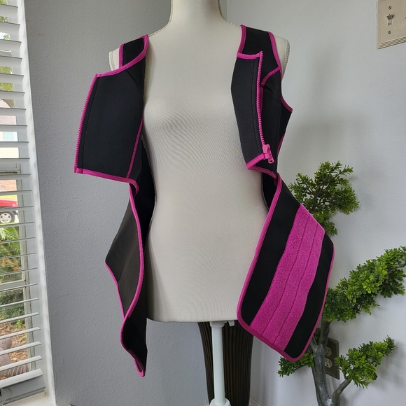 A Long Fit Waist Trainer Vest - Picture 9 of 16